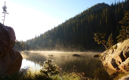 Sunrise at Dream Lake